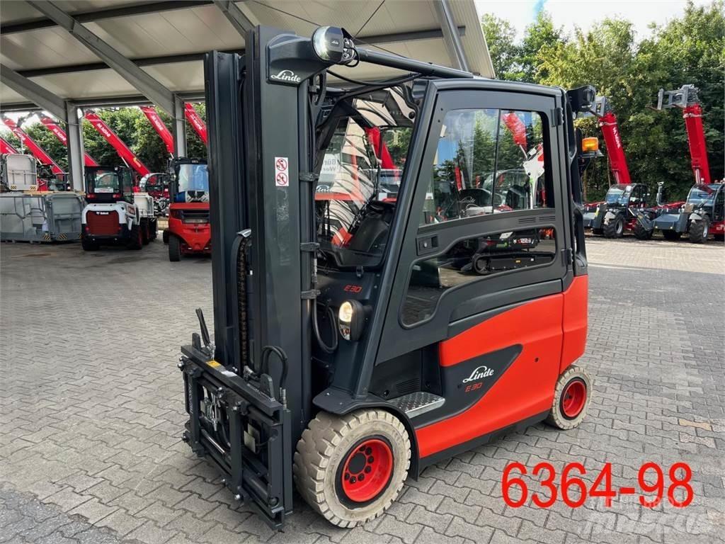 Linde E 30 HL 01 600 电动叉车