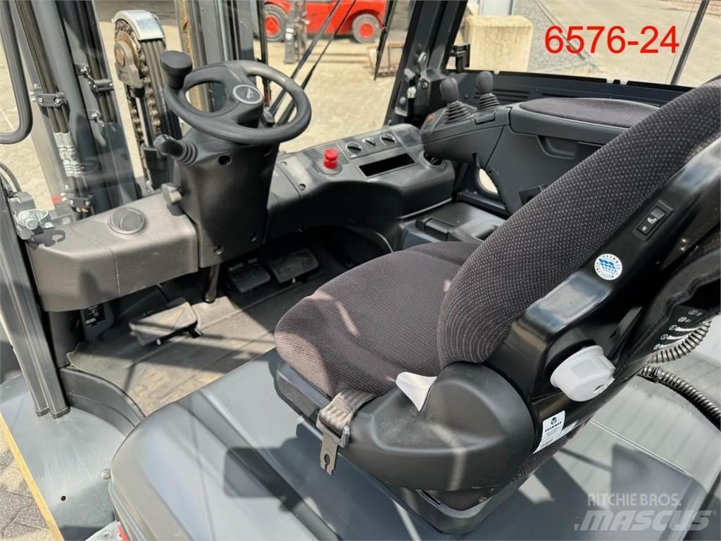 Linde E 50 HL 01 电动叉车
