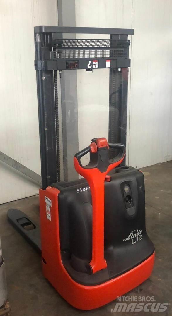 Linde L 12 手推堆垛车