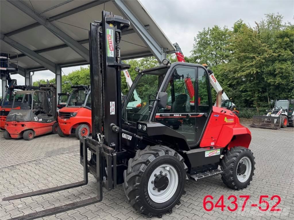 Manitou M 30 - 4 越野叉车|叉装车