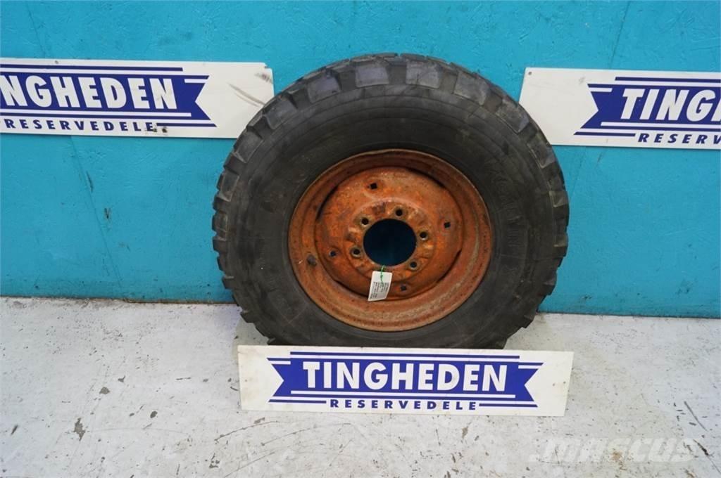  16 7.50R16 轮胎、车轮、轮圈
