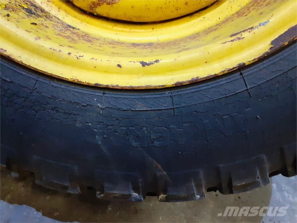  18 10.5-18 轮胎、车轮、轮圈