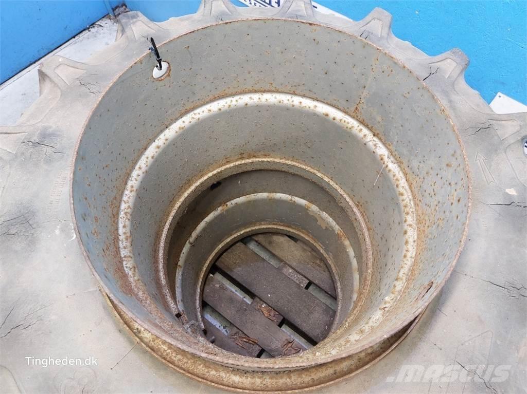  24 16.9R24 轮胎、车轮、轮圈