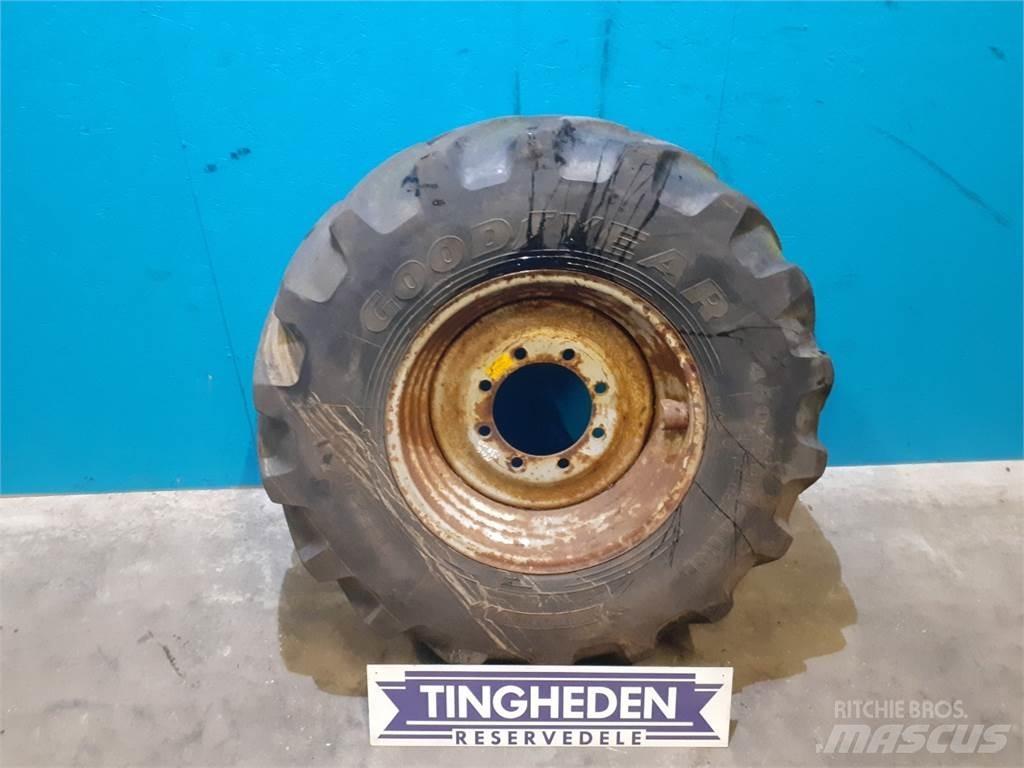  24 460/70R24 轮胎、车轮和轮圈