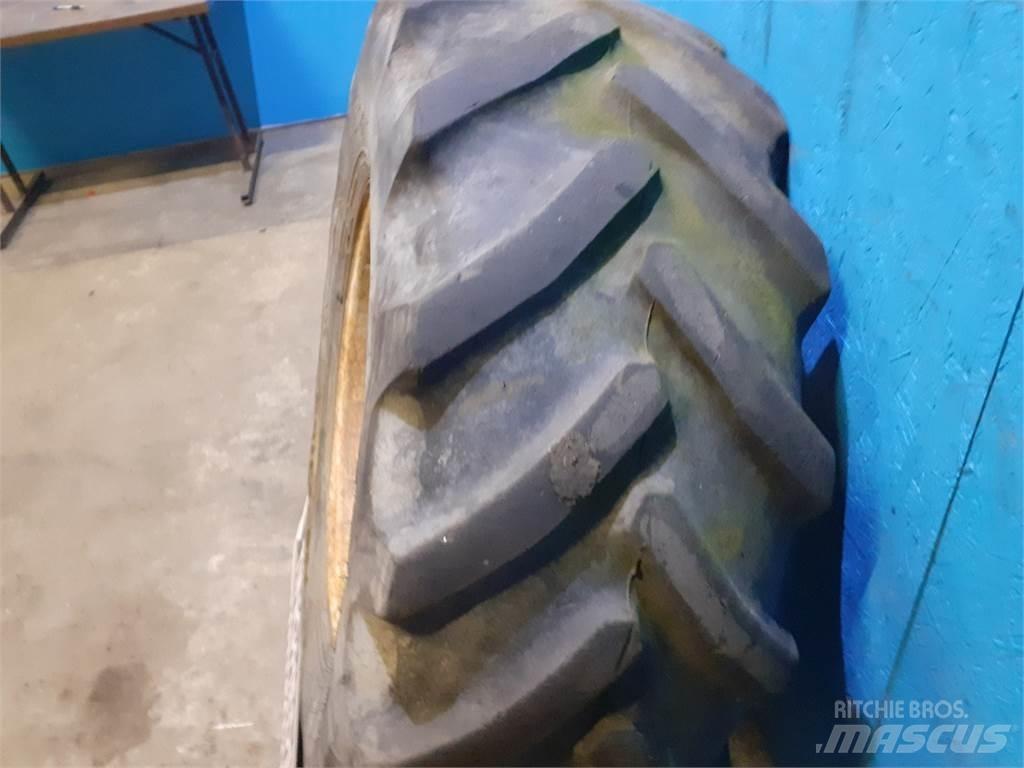  24 460/70R24 轮胎、车轮和轮圈