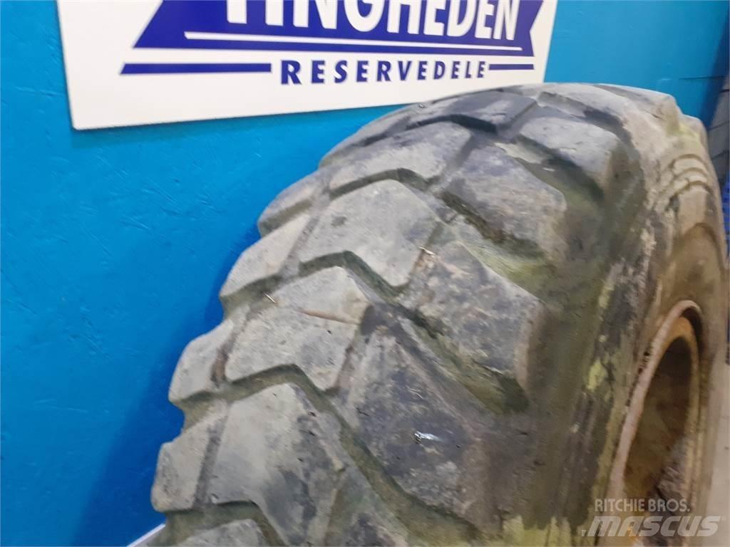  25 20.5R25 轮胎、车轮和轮圈