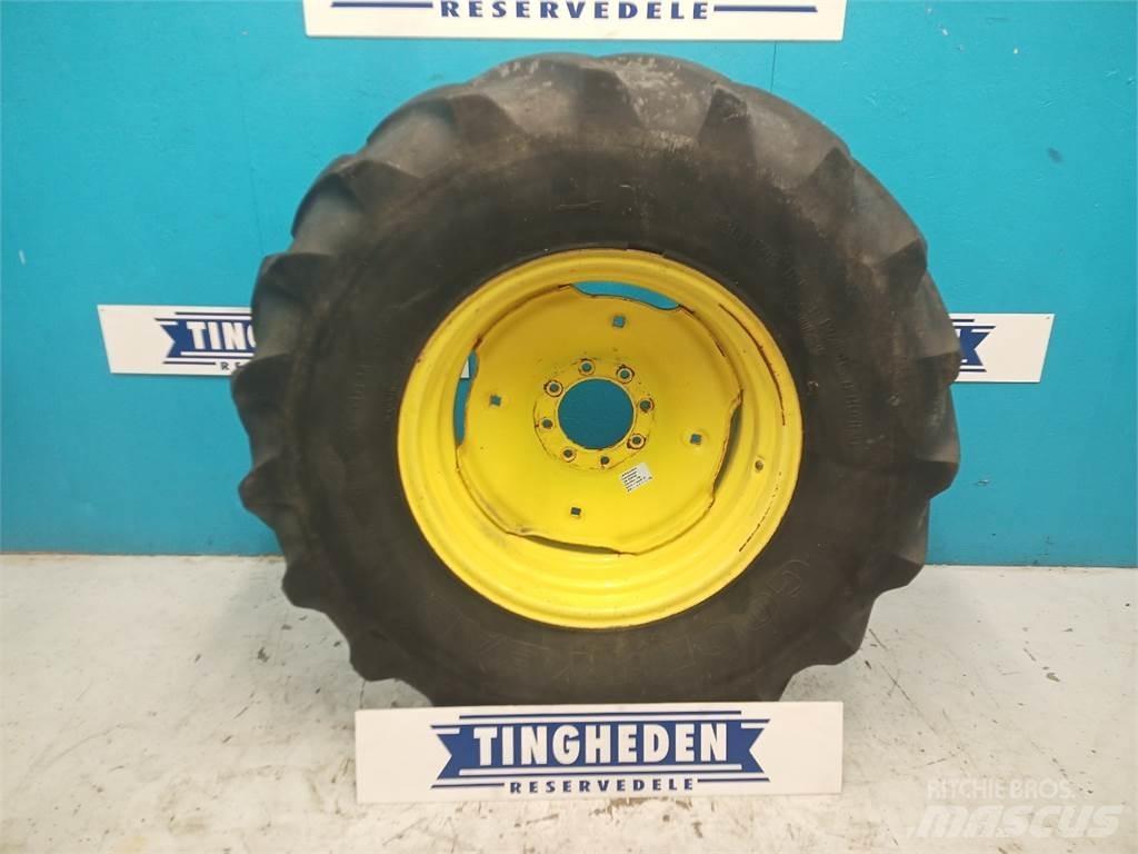  26 16.9R26 轮胎、车轮、轮圈
