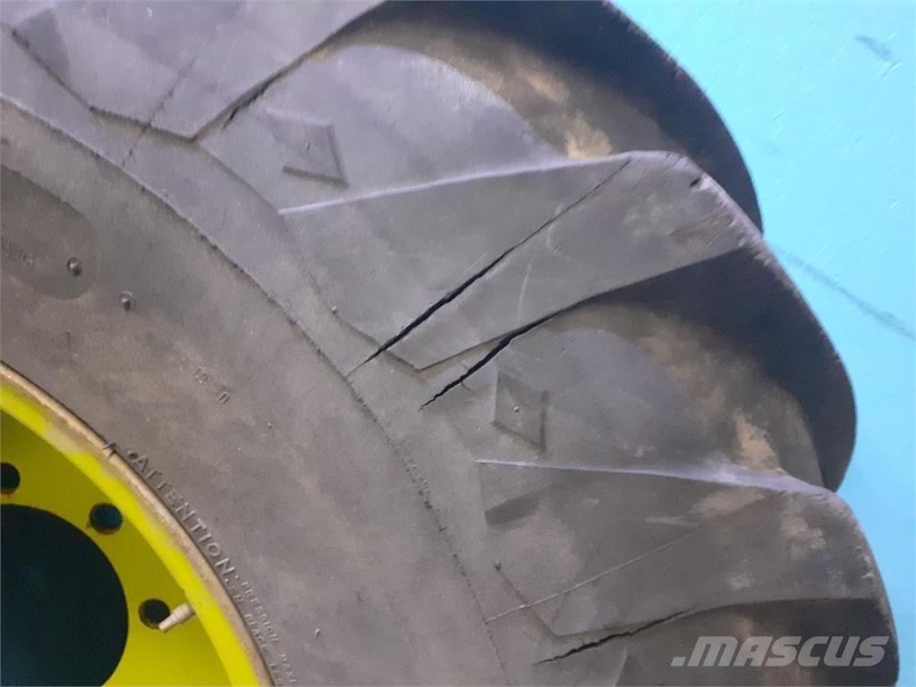  26 23.1-26 轮胎、车轮、轮圈