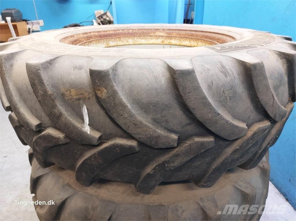  28 380/70R28 轮胎、车轮、轮圈