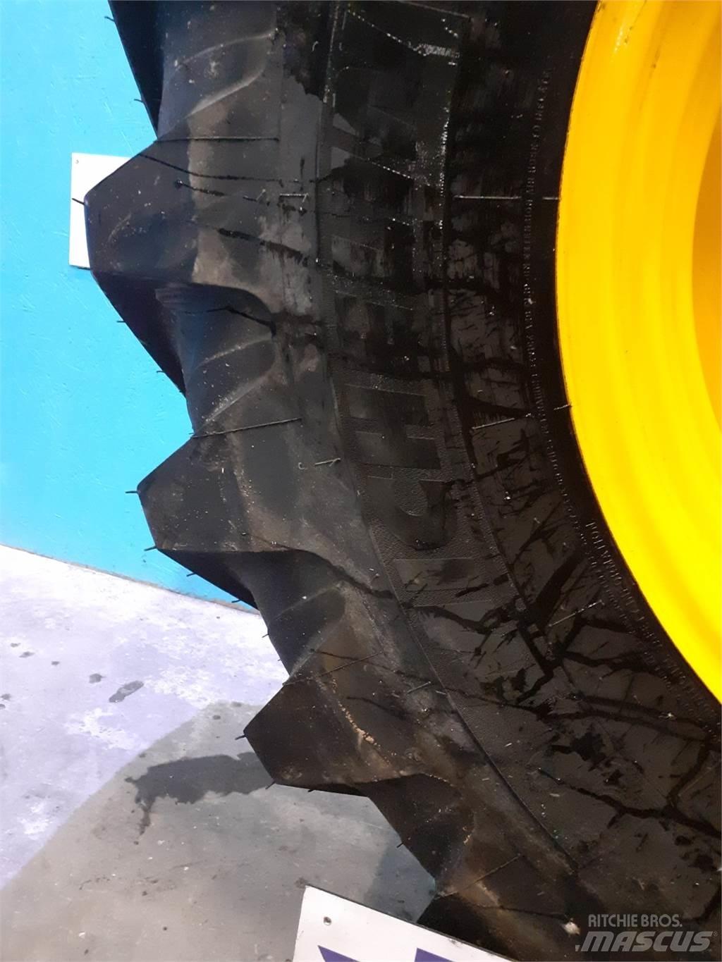 28 440/80R28 轮胎、车轮和轮圈