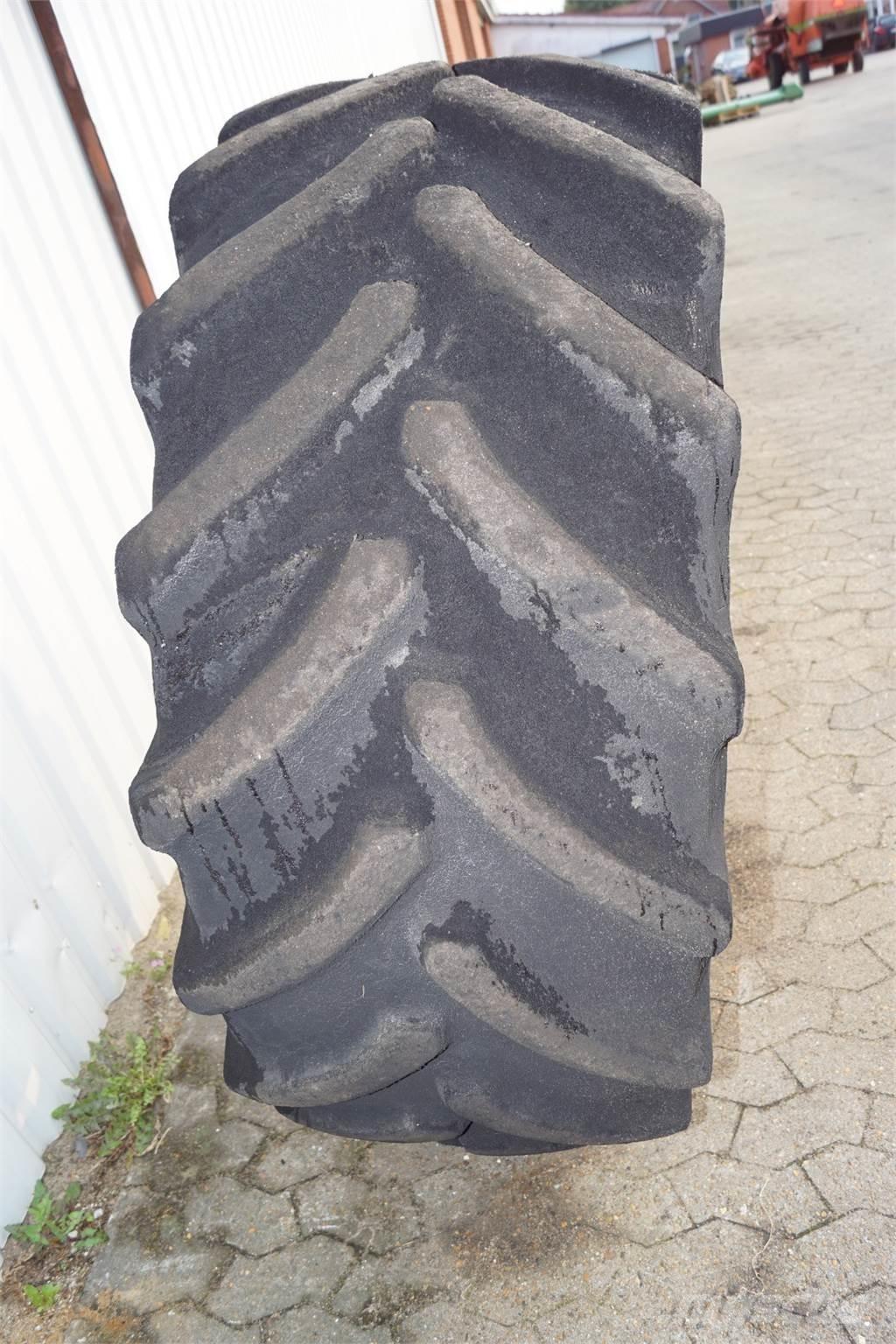  30 540/65R30 轮胎、车轮、轮圈