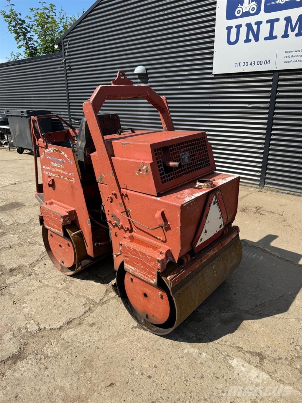 Bomag BW90 双轮压路机