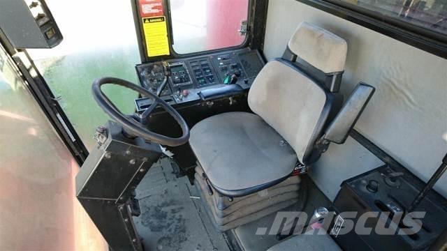 CASE 1640 联合收割机