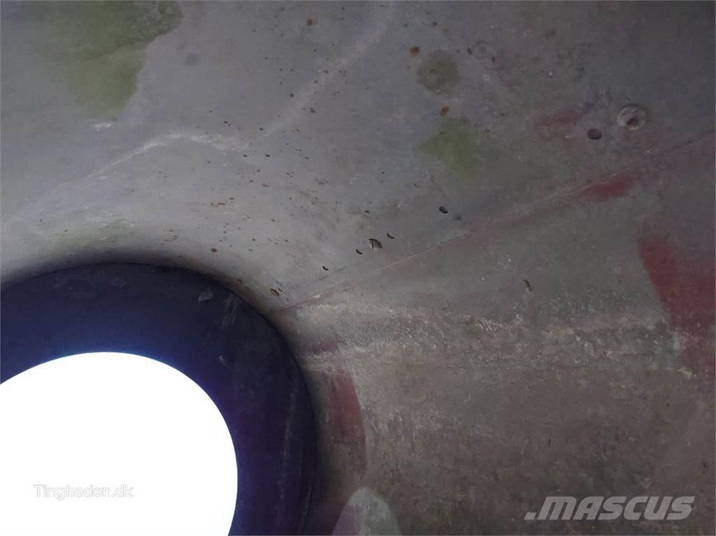 CASE 1660 融雪撒布机