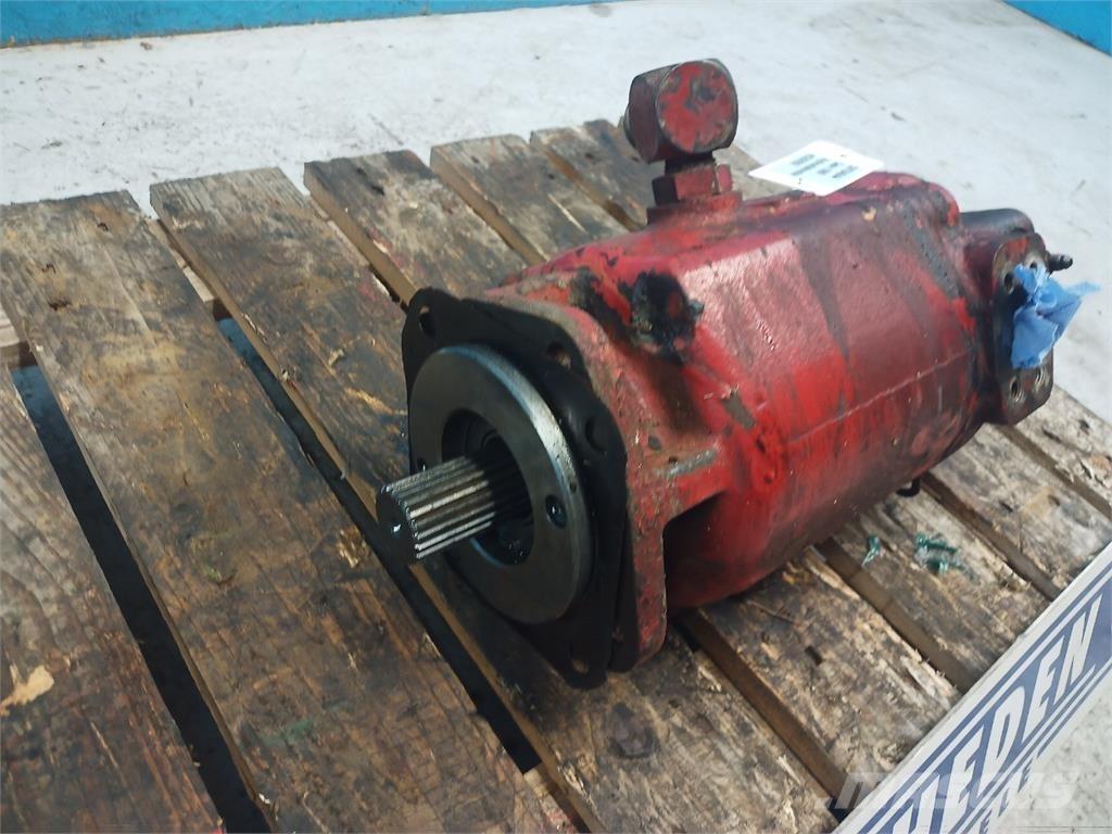 CASE 1680 液压