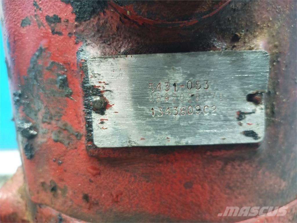 CASE 1680 液压