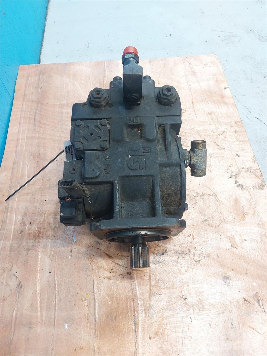 CASE 7010 液压