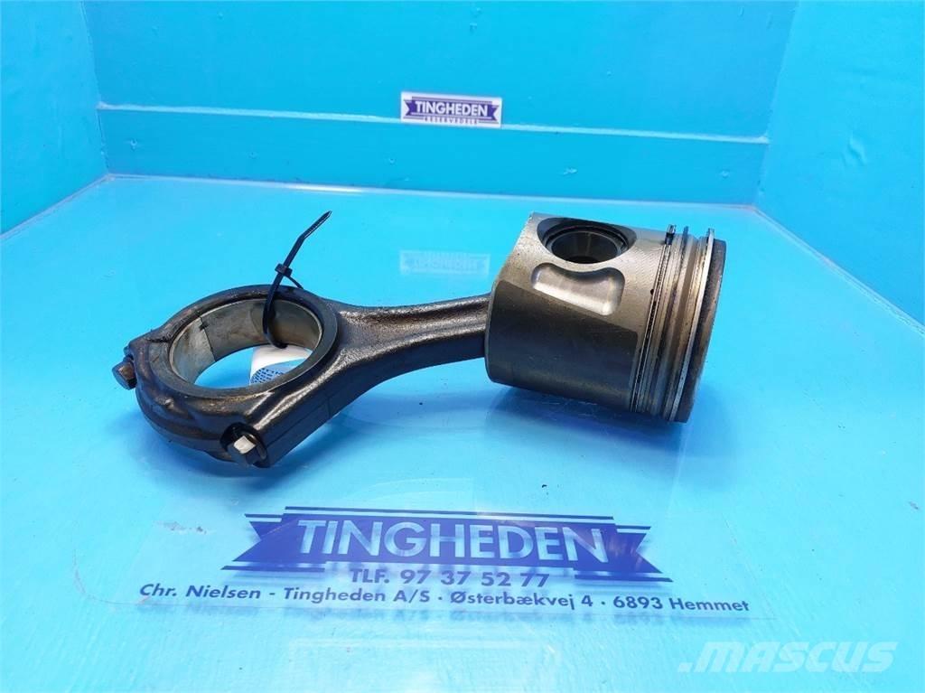CASE 7010 发动机