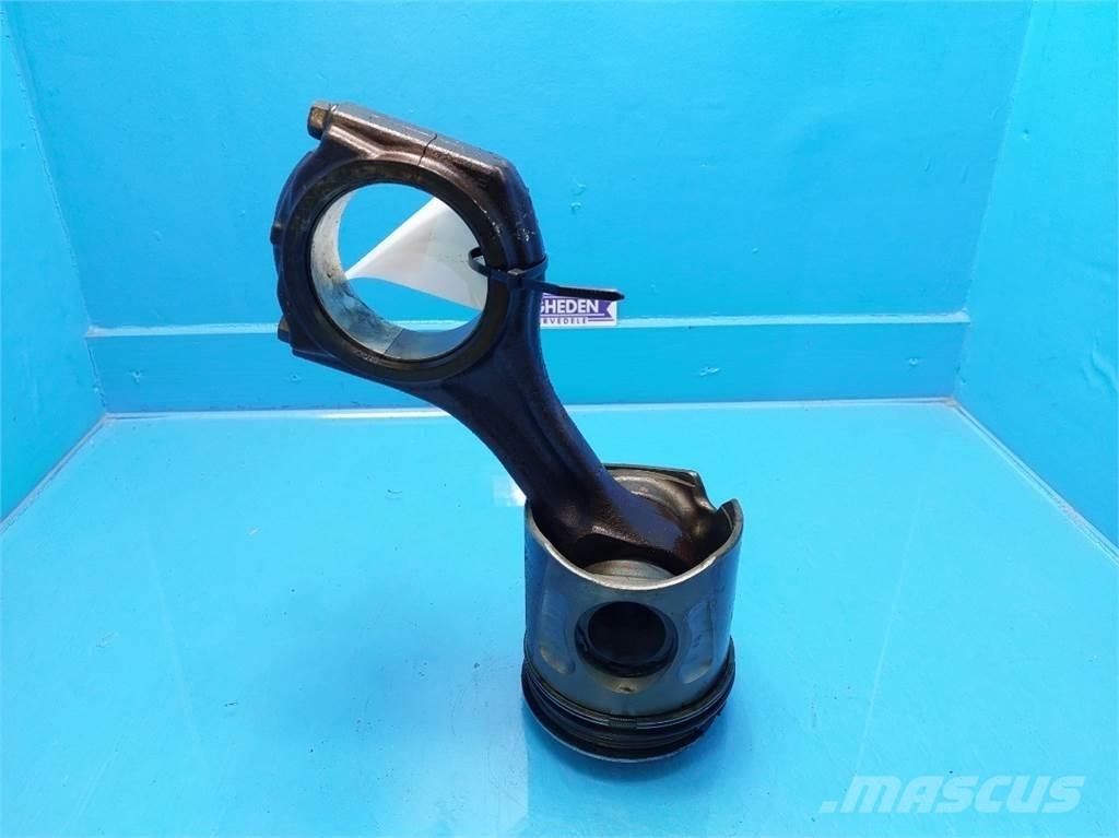 CASE 7010 发动机