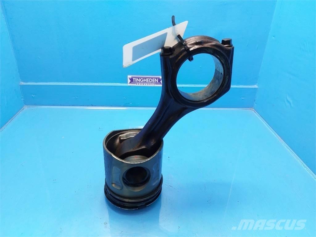CASE 7010 发动机