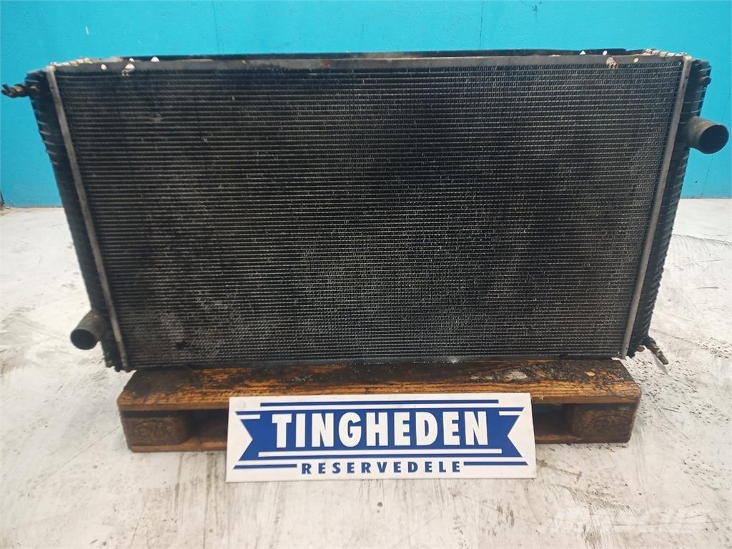 CASE 8010 散热器