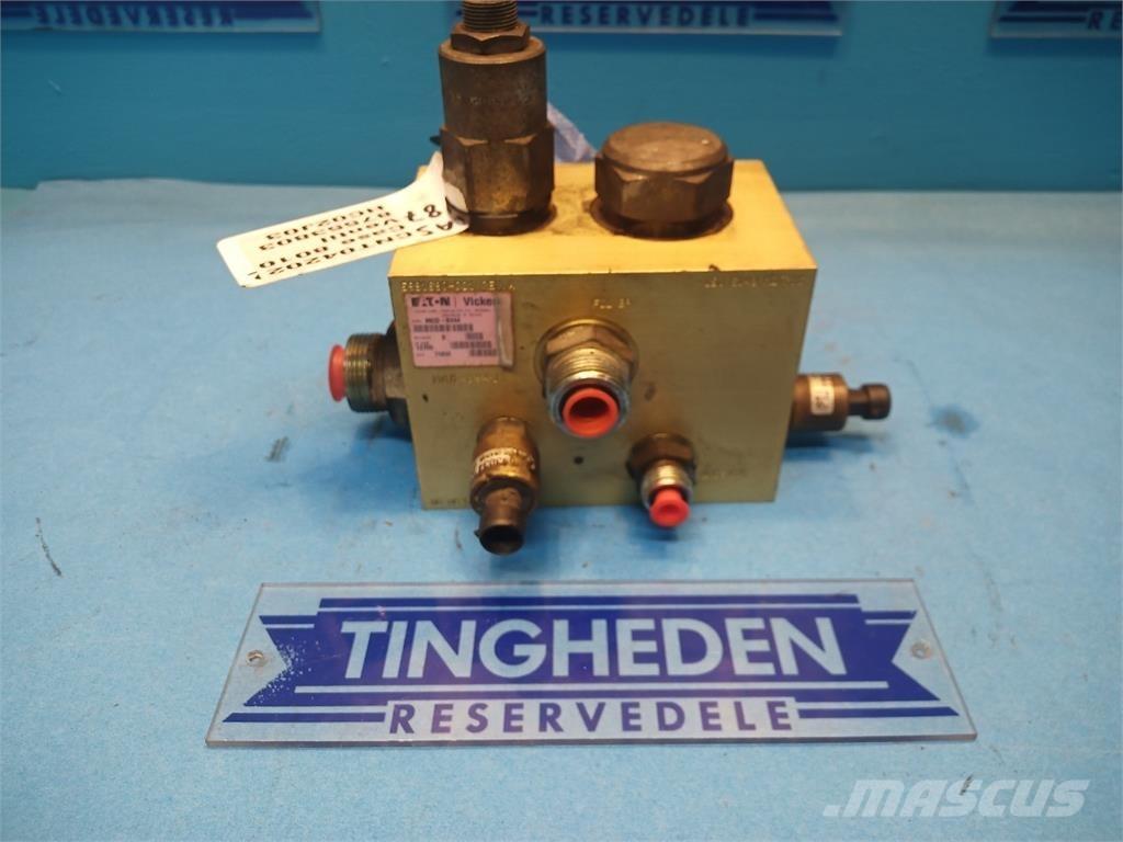 CASE 8010 液压