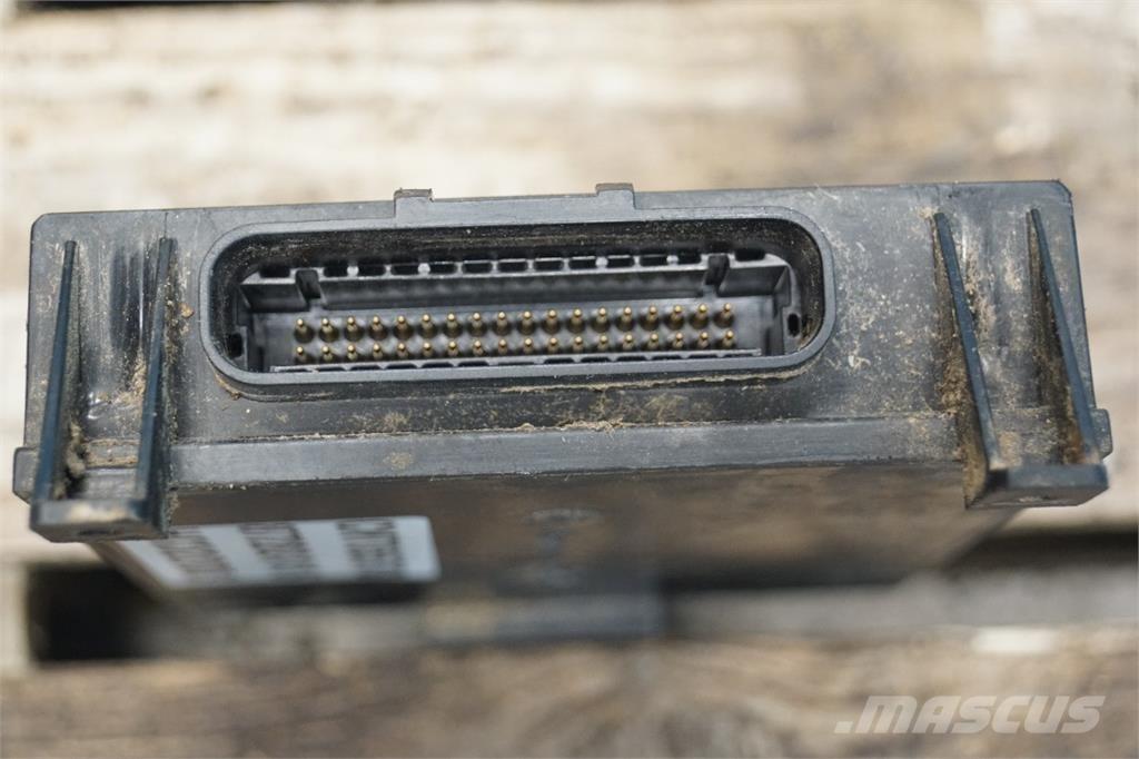 CASE 8010 电子设备