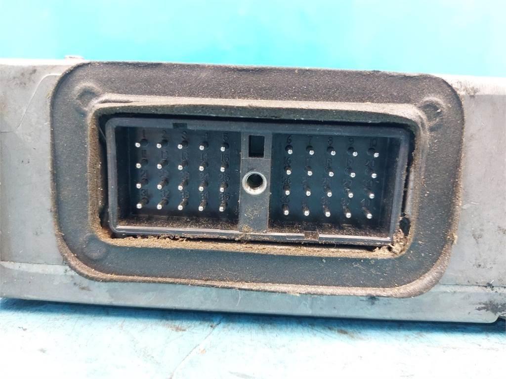 CASE 8010 AF 电子设备