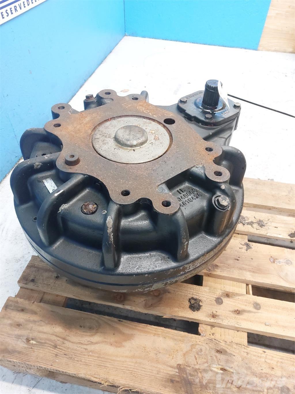 CASE 9010 联合收割机配件