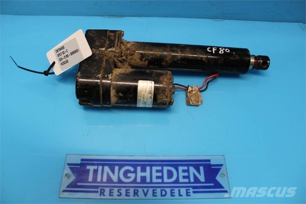 CASE CF80 电子设备