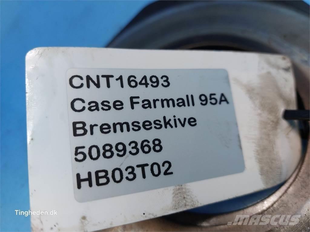 CASE Farmall 95A 传动装置
