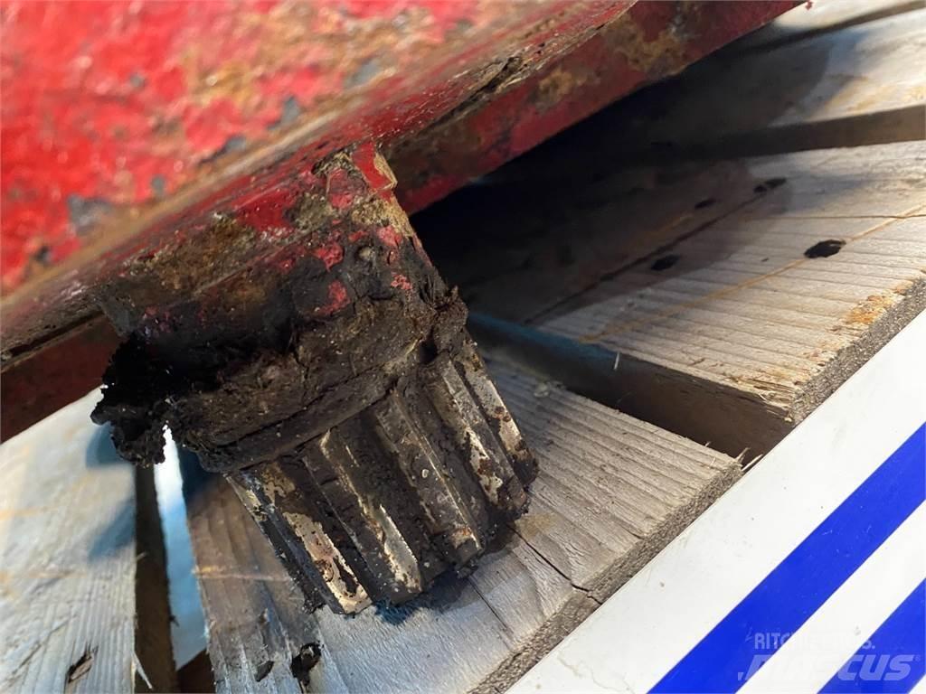 Case IH 2388 联合收割机配件