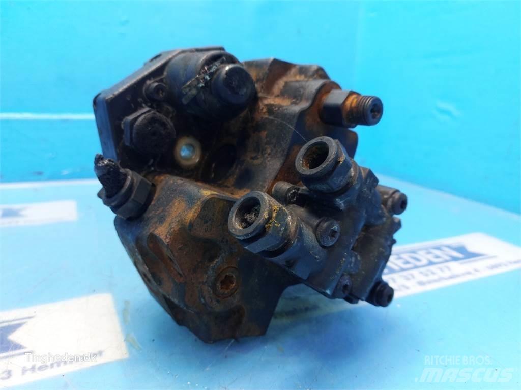 Case IH 821E 发动机
