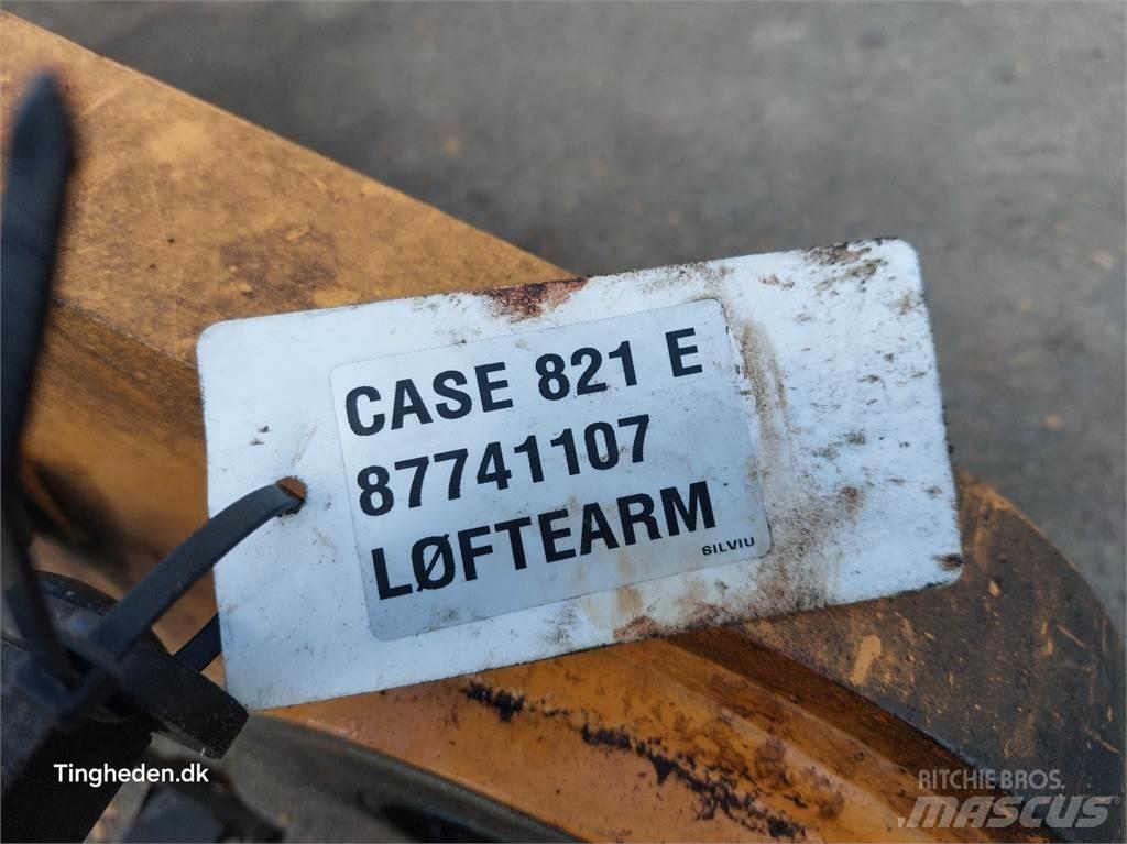 Case IH 821E 吊杆和铲斗