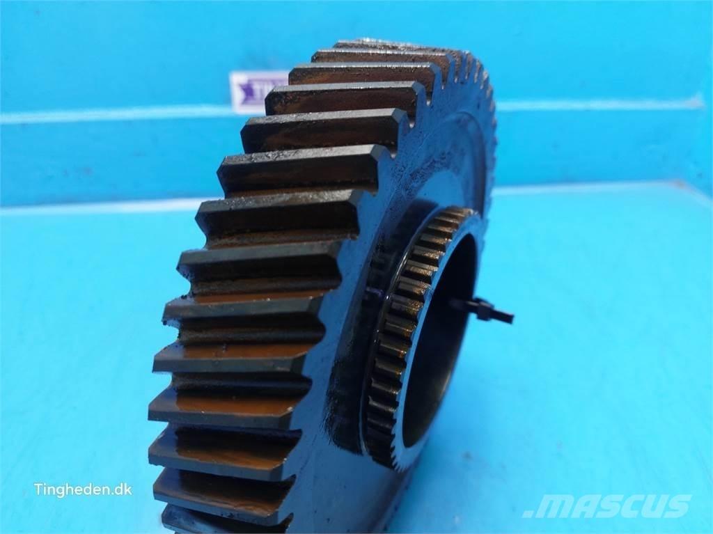 CASE Puma 185 传动装置