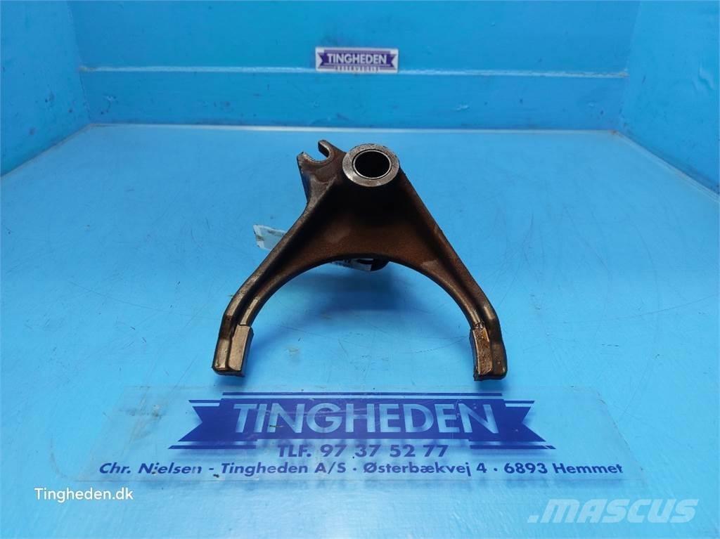 CASE Puma 185 传动装置