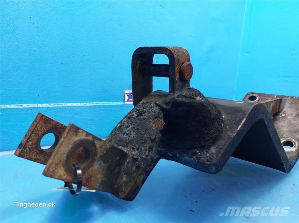 CASE Puma 185 驾驶室与内部