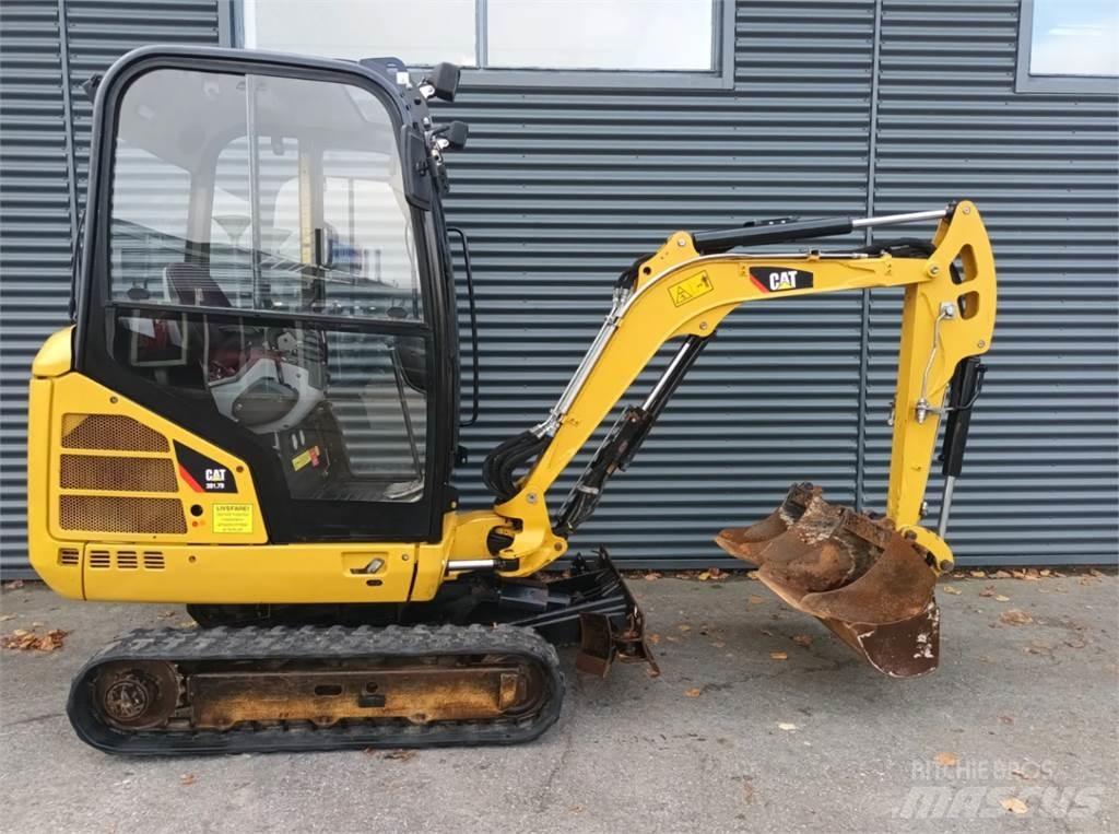CAT 301,7d 小型挖掘机