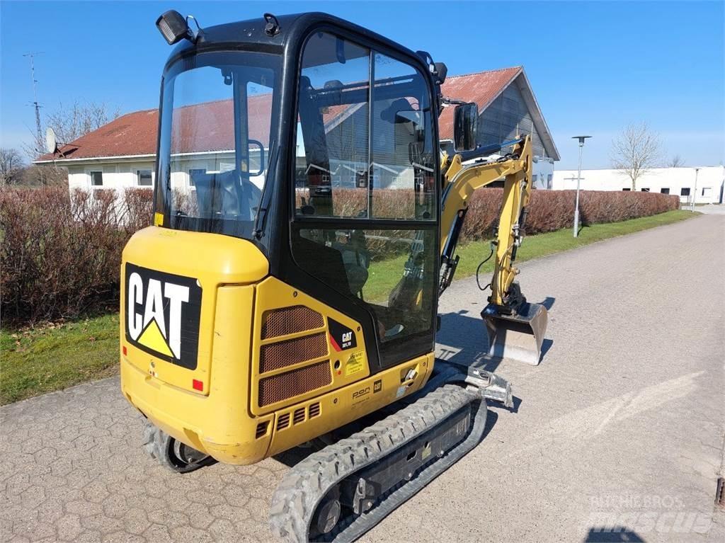 CAT 301.7D 小型挖掘机