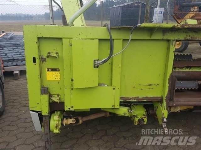 CLAAS 6218 8R 自走式青贮饲料收割机