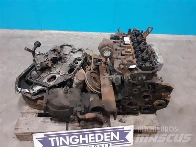 Deutz BF4M2012 发动机