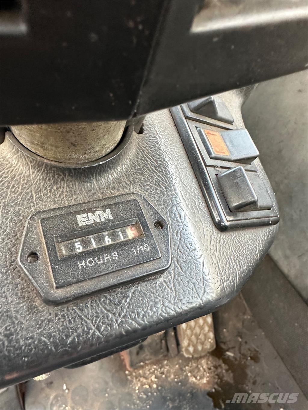 Fantuzzi SL60 侧卸式铲车