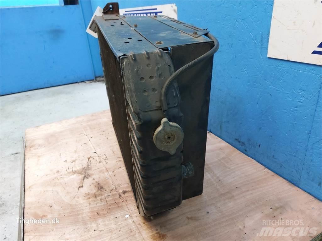 Ford  散热器