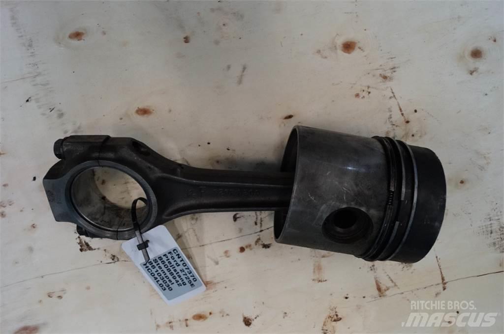 Ford 2725E 发动机