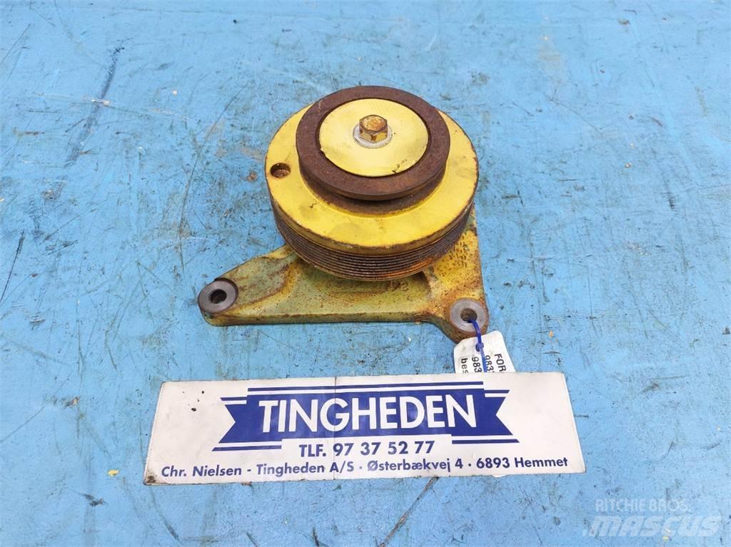 Ford 675 发动机
