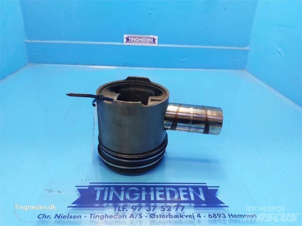 Ford 678 HT 发动机