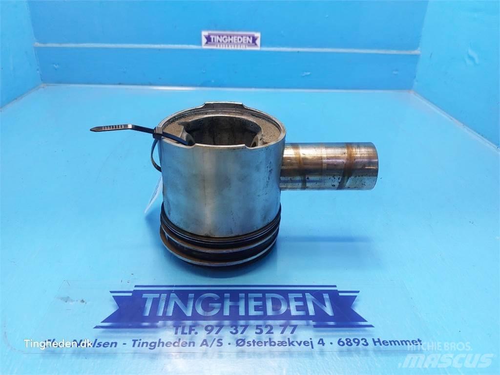 Ford 678 HT 发动机