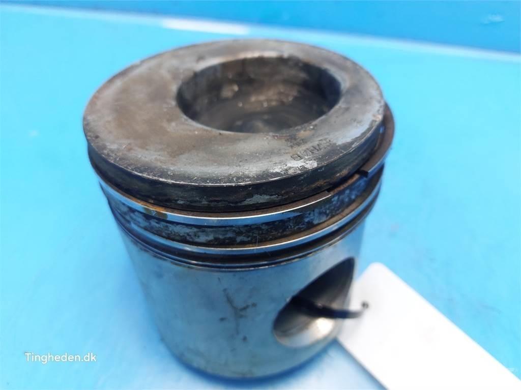 Ford 678 HT 发动机