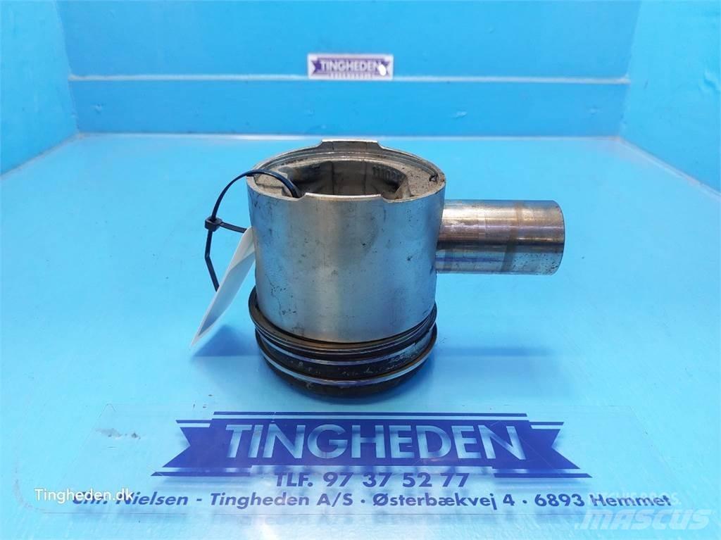 Ford 678 HT 发动机