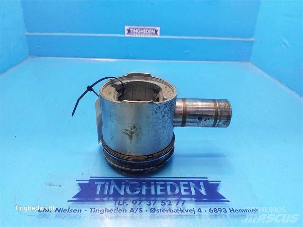 Ford 678 HT 发动机